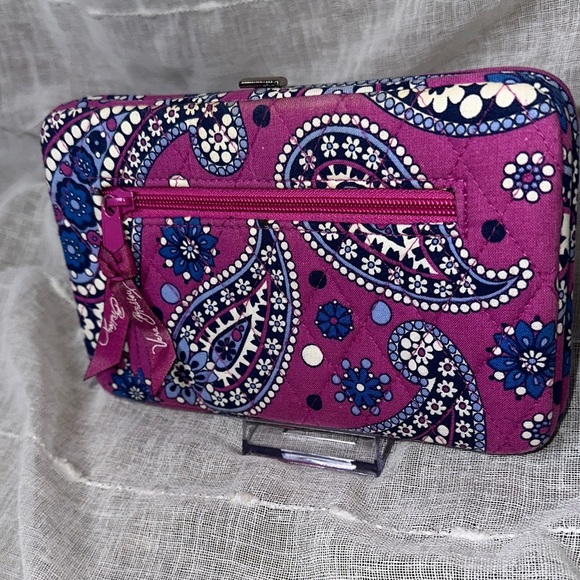 Vera Bradley Boysenberry Paisley Pattern Opera Wallet Style Clutch Designer EUC - Picture 3 of 16